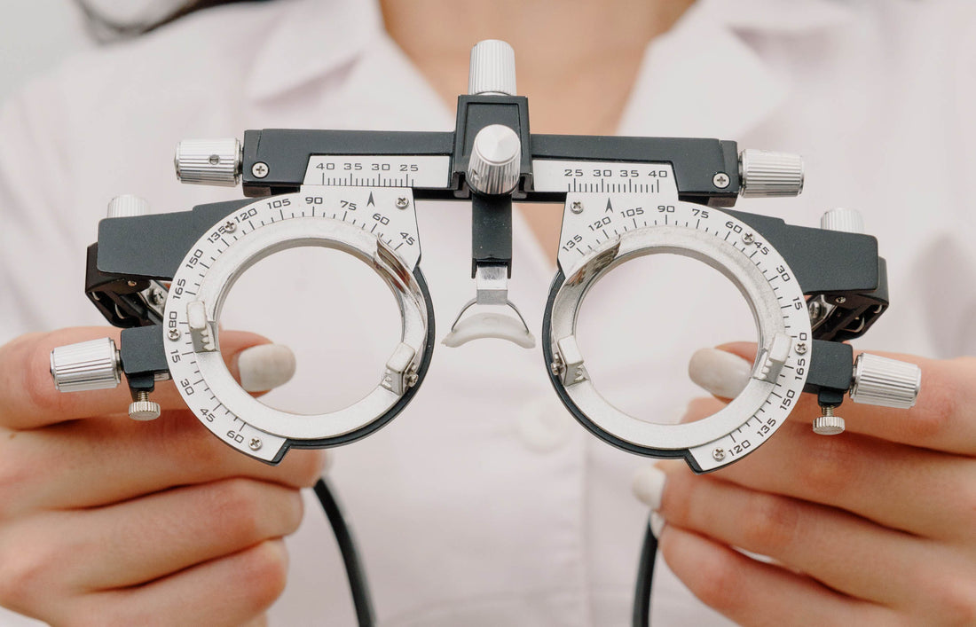 What’s the difference between Ophthalmologists, Opticians and Optometrists?